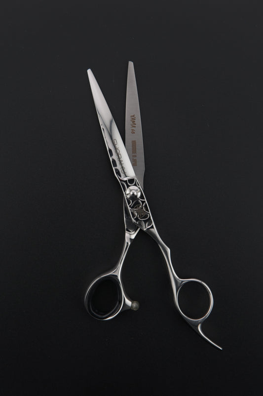 Handgefertigte YAMA Schere – Hochwertige Cobaltstahl-Friseurschere aus Japan